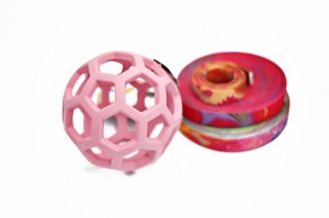 Różowa piłka Hol-ee Roller z rączką 