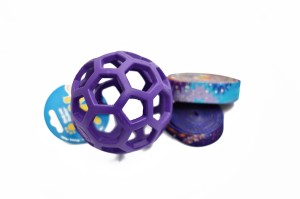 Fioletowa piłka Hol-ee Roller z rączką 